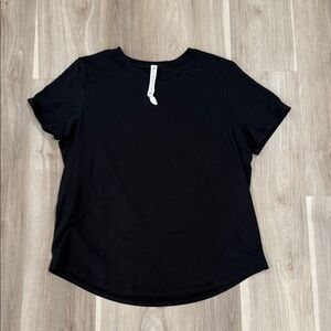 lululemon athletica Black Short Sleeve Tee